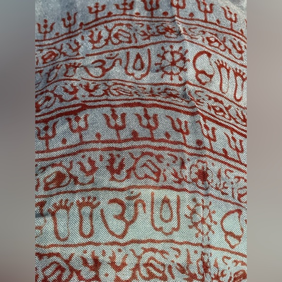 Prayer shawl/cover-up/bedspread Cost plus world market new soft rayon wrap - Picture 9 of 15